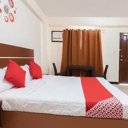 Oyo 578 Red Velvet Suites Manilla Buitenkant foto