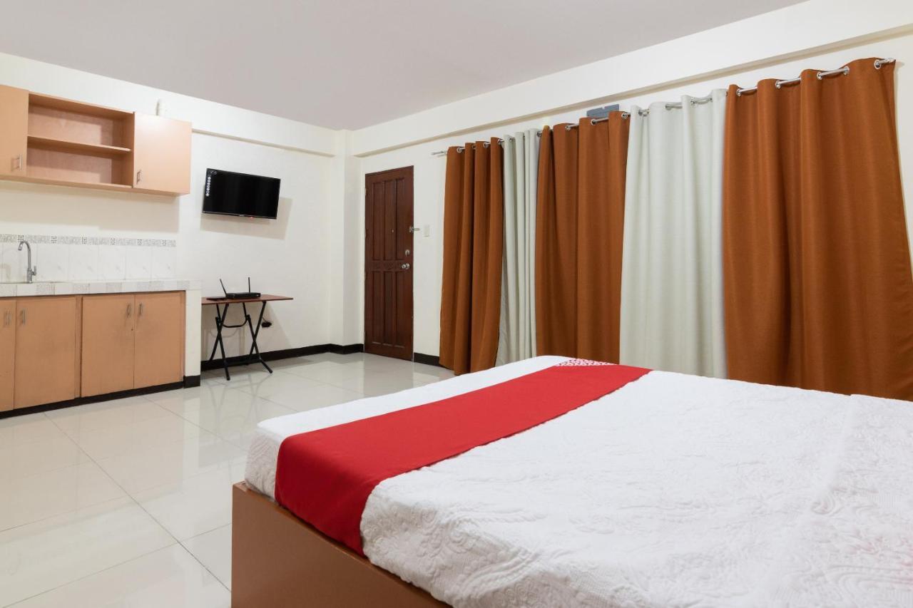 Oyo 578 Red Velvet Suites Manilla Buitenkant foto